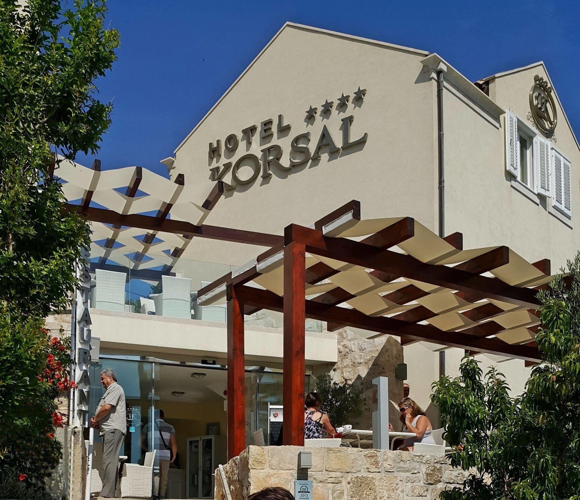 Hotel Korsal กอร์จูลา ภายนอก รูปภาพ